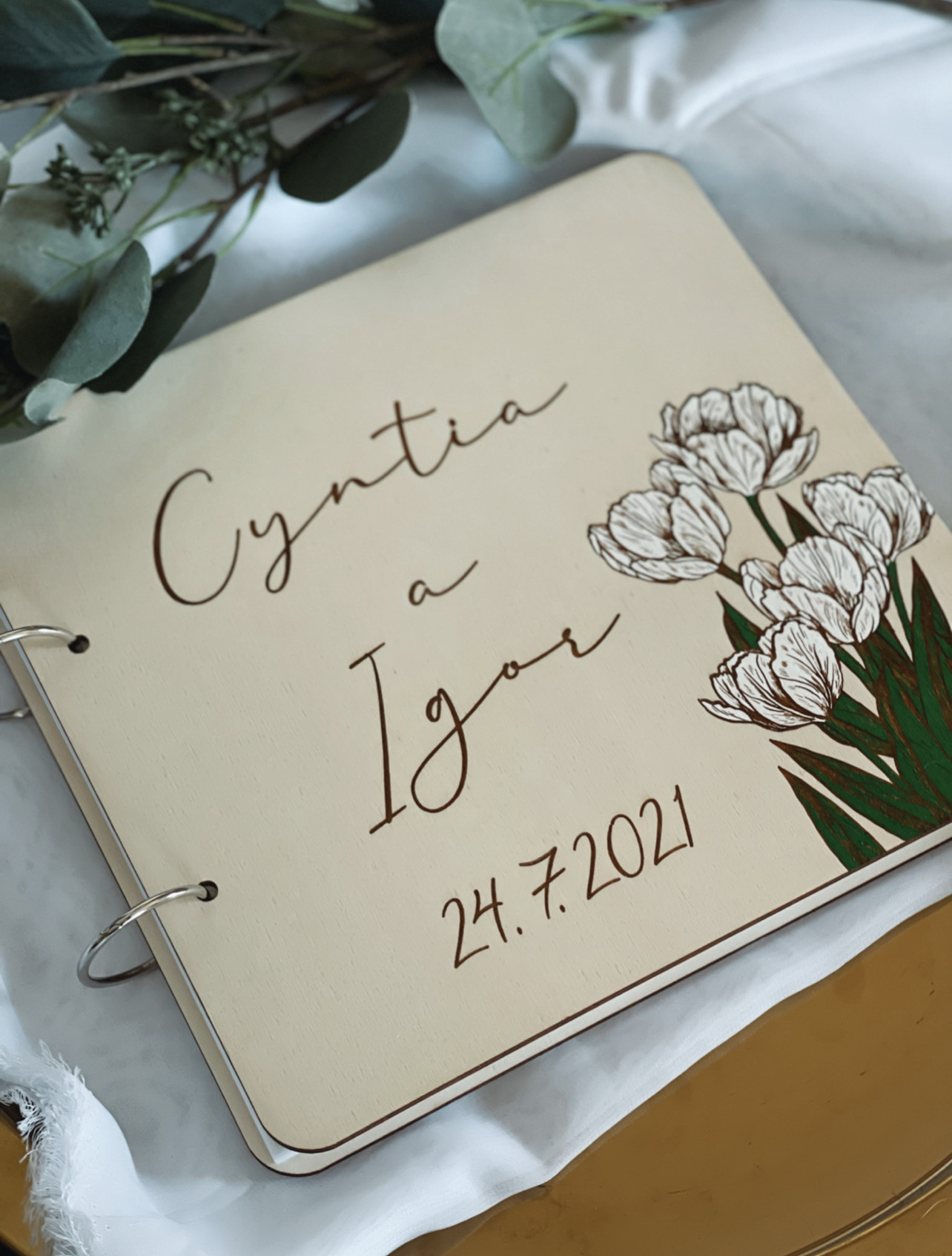 Svadobná kniha hostí, drevený fotoalbum - Tulipány