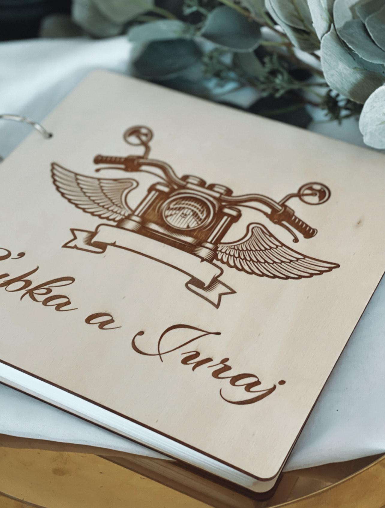Svadobná kniha hostí, drevený fotoalbum - Motorka