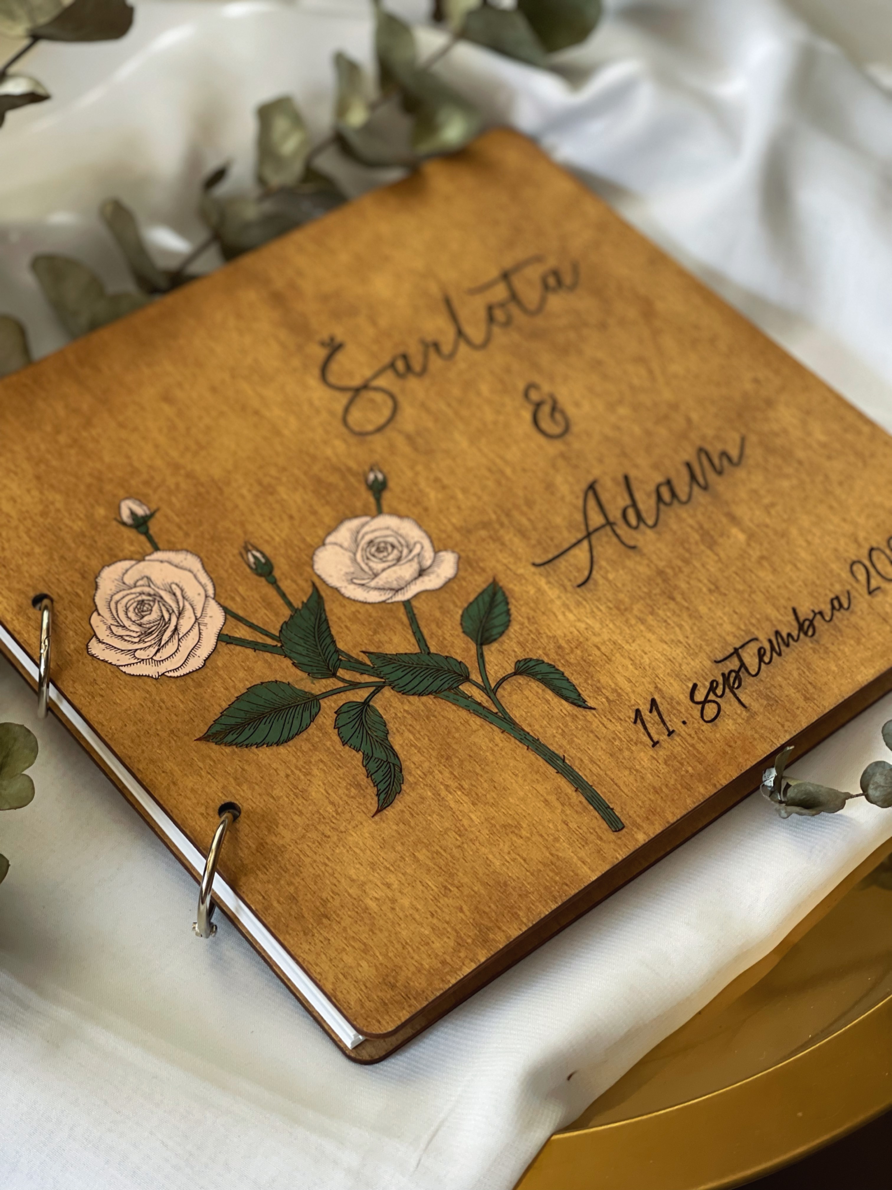 Svadobná kniha hostí, drevený fotoalbum - Ruže