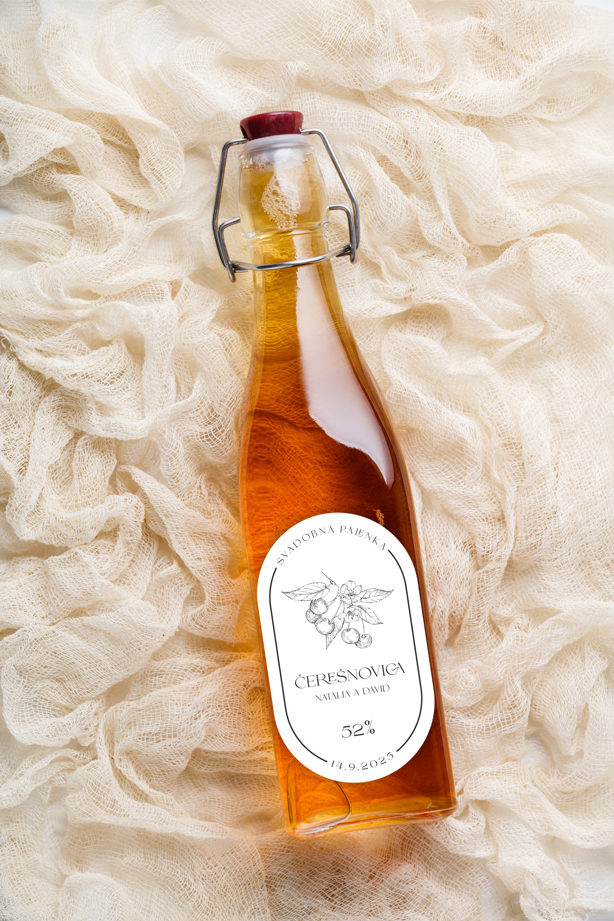 Nálepky oválne na svadobnú pálenku 294 ilustrácia čerešňa