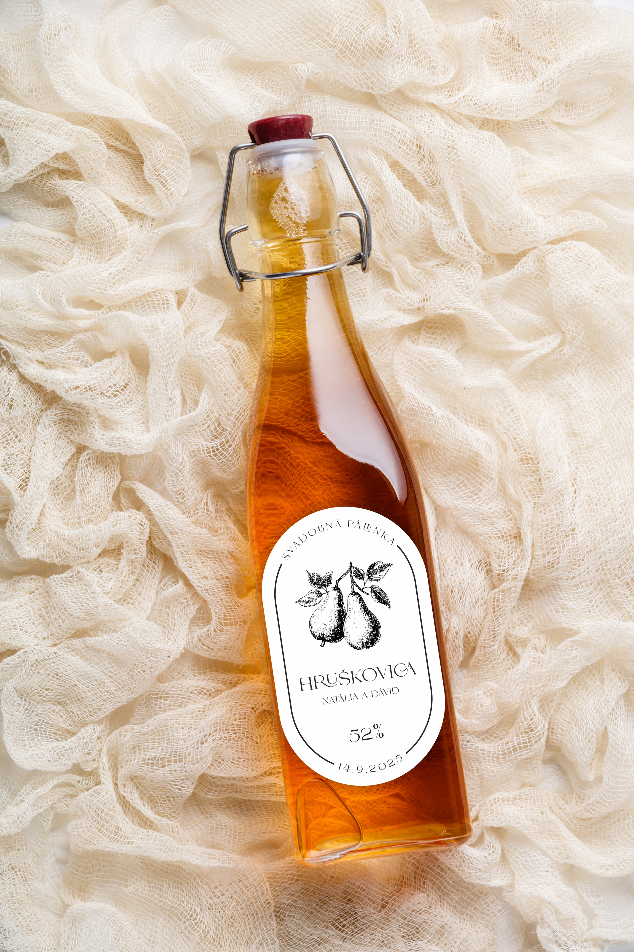 Nálepky oválne na svadobnú pálenku 295 ilustrácia hruška