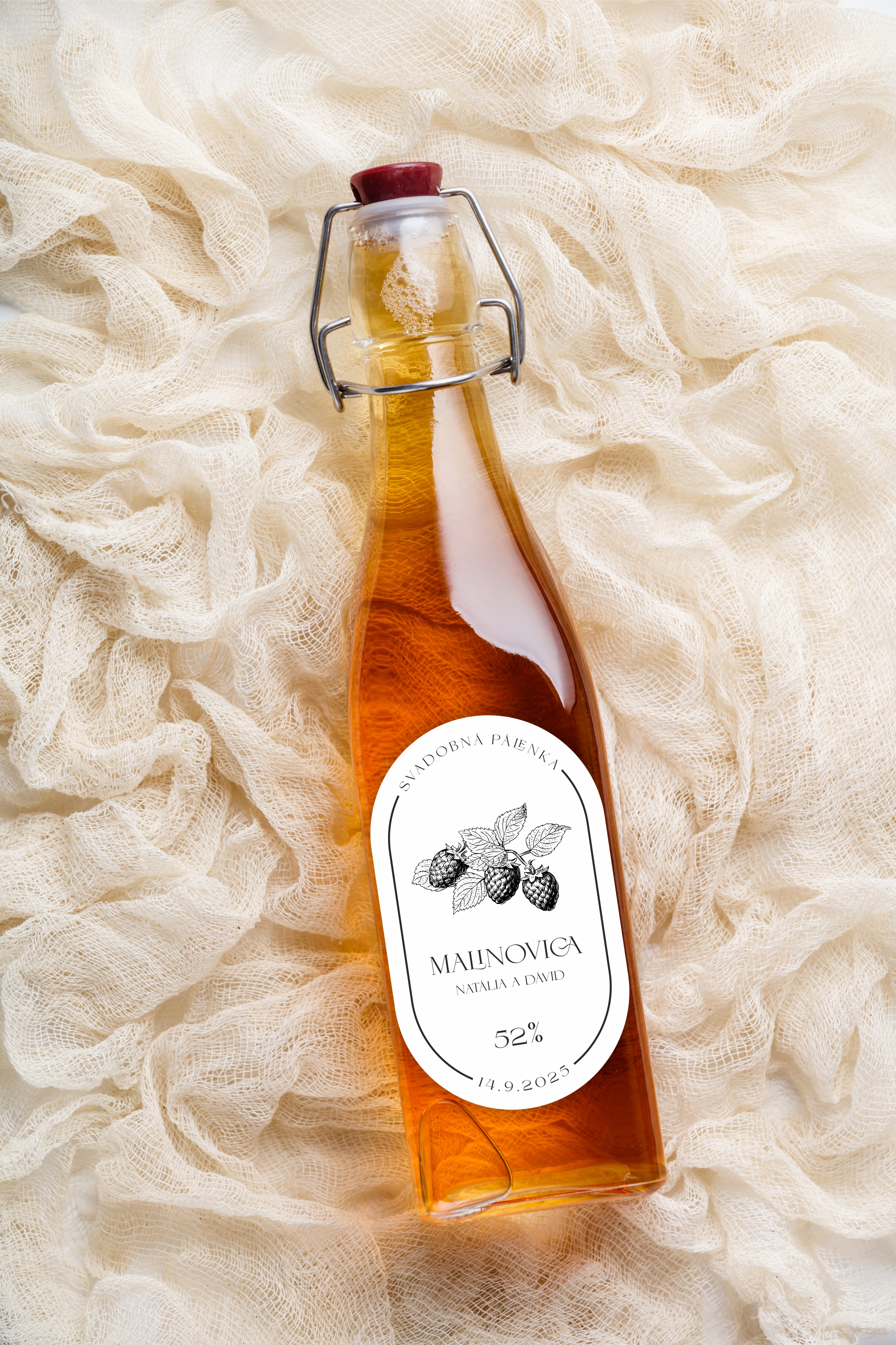 Nálepky oválne na svadobnú pálenku 297 ilustrácia malina